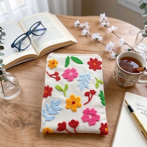 Colorful Flowers Punch Needle Sleeve, Kindle Paperwhite Cover, iPad Kobo Phone Pouch