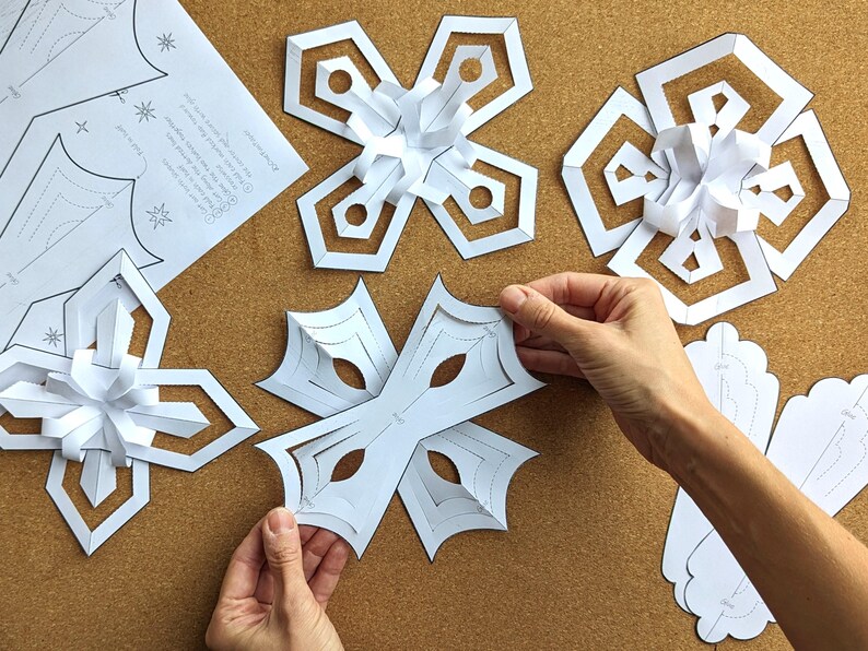 Snowflake Paper Craft Easy 3D Snowflakes Paper Craft: Winter Cut and Paste Activity for Kids ...