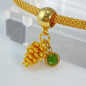Gold Tannenzapfen mit Birthstone Anhänger