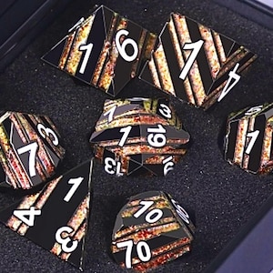 Fairy Forged - DnD Polyhedral Dice Set - TTRPG Dobbelstenen metalen dobbelstenen worden geleverd met metalen dobbelstenen geschenkdoos Dnd kerstcadeau, dnd verjaardagscadeau Dragonborn Forged