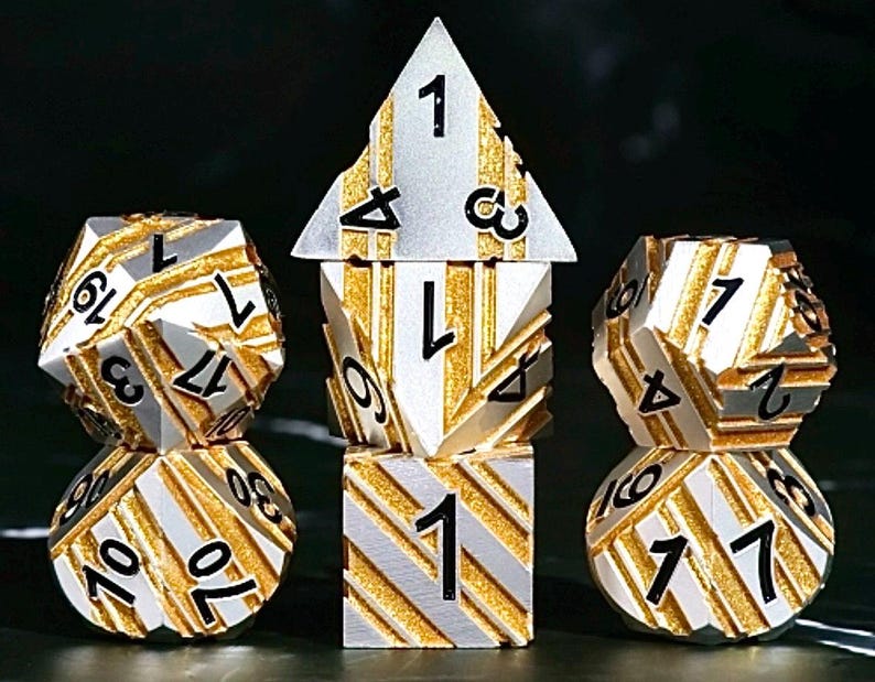 Fairy Forged - DnD Polyhedral Dice Set - TTRPG Dobbelstenen metalen dobbelstenen worden geleverd met metalen dobbelstenen geschenkdoos Dnd kerstcadeau, dnd verjaardagscadeau Aasimar Forged