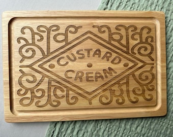 Custard Cream Engraved Biscuit Board: Novelty Kitchen Decor, Unique Chopping Board