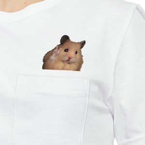 Cute  Kawaii Hamster Meme T-Shirt Peace Sign Scared Hamster Funny Meme Top for Pet Lovers Funny Hamster in Pocket Shirt