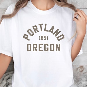 Portland Shirt, Oregon shirt, Portland TShirt, Portland Gift,, Oregon Souvenir, West Coast Shirt, PNW Shirts