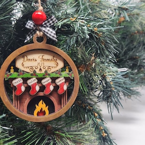Adorno personalizado para chimenea / Recuerdo familiar de madera de abedul cortada con láser