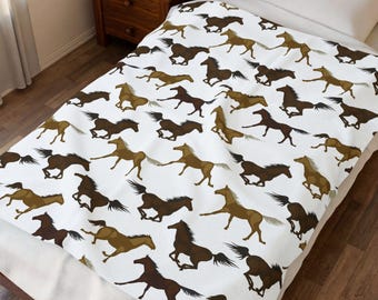 Running Horses Velveteen Plush Blanket | Brown Horse Pattern