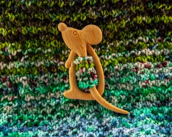 Cute mouse friend shawl pin! - 1 super adorable shawl pin