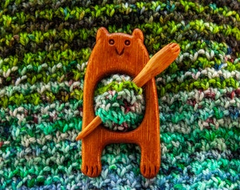 Un-Bear-lievable! - 1 super adorable shawl pin
