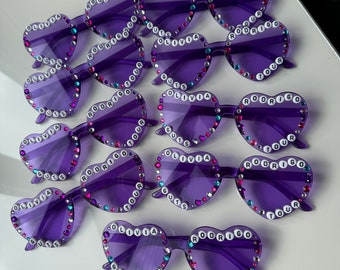 Olivia Rodrigo gafas de corazón de amor decoradas a mano *por favor lea la descripción*