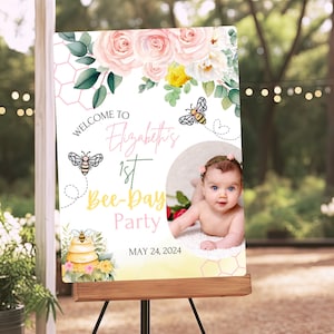 Letrero de bienvenida para el primer cumpleaños de una abeja, póster floral "So Sweet to Bee One", póster de cumpleaños de una abeja rosa, letrero personalizado para fiesta de abejorro con imagen.