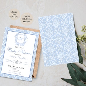 Invitación para baby shower con monograma azul y diseño floral de damasco (descarga digital)