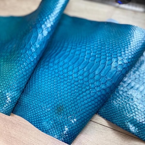 Turquoise Python Leather Strip Genuine Snake Skin Italian Exotic Leather for Wallets 130 cm (not subject to the CITES Convention).