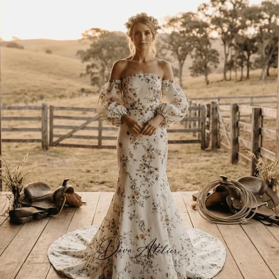 bohemian mermaid dress Floral Wedding Dress, Off-shoulder Boho Bridal Gown, Romantic Chapel Train, Reception Long mermaid fishtail wedding dress