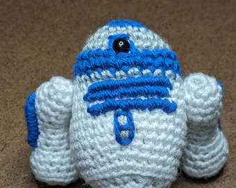 R2-D2 crochet amigurumi
