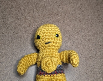 C-3PO crochet amigurumi