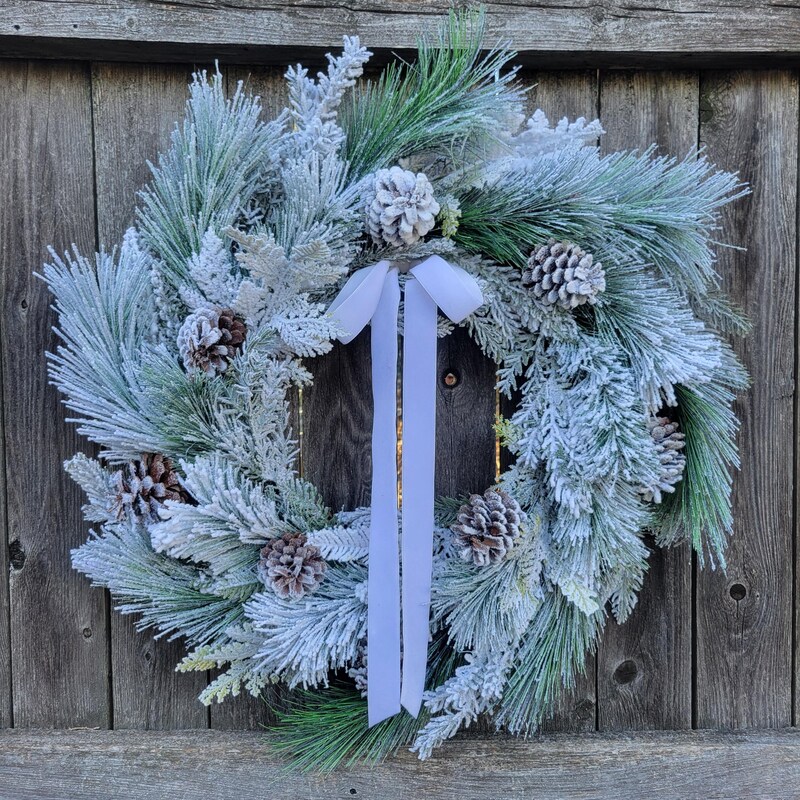 Winter Wreaths for Doors: Cozy Decor to Elevate Your Entryway