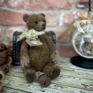 Vintage Teddy Bear, Felted Teddy Bear, Felt animals, Handmade Teddy, OOAK image 2