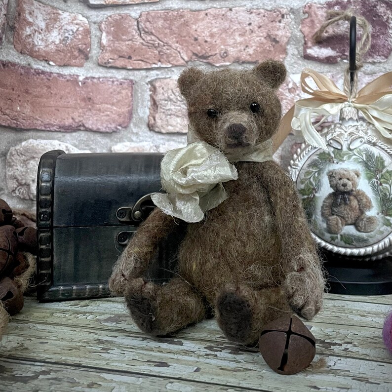 Vintage Teddy Bear, Felted Teddy Bear, Felt animals, Handmade Teddy, OOAK image 3