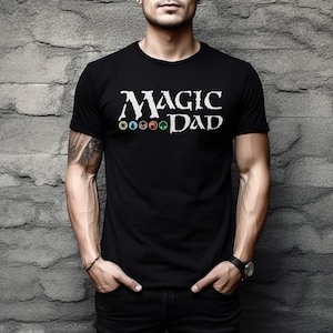 MTG MAGISCHE DAD! Perfect cadeau voor elke Magic the Gathering-fan! Grappig uniek mtg Vaderdagcadeau Grappig gamershirt Magic Card Pack Kaartenspel