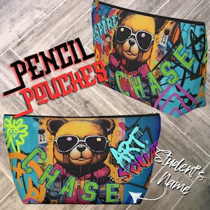 Hipster Bär Themed personalisierte Bleistift Tasche, Back in der Schule, Lunch Bag, anpassbare, einzigartig für jedes Kind, lustige Themen, Rucksack, Schiffe schnell