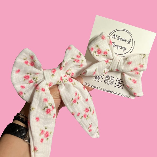 white with pink floral saylor style bow / girls hair bow on an alligator clip / preppy hair bow