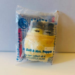 Blues Clues 1999 Subway Happy Meal Toy, Mr. Salt & Mrs. Pepper