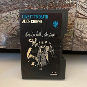 Alice Cooper Cassette Love it to Death Album