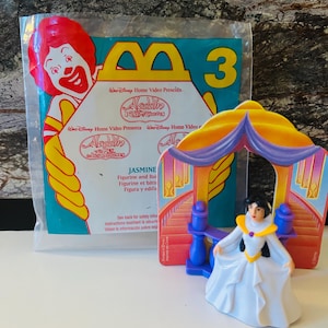 Jasmine Aladdin Toy 1996 McDonalds Happy Meal Toy