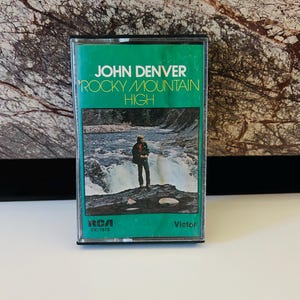 Casete John Denver 1972 Rocky Mountain High