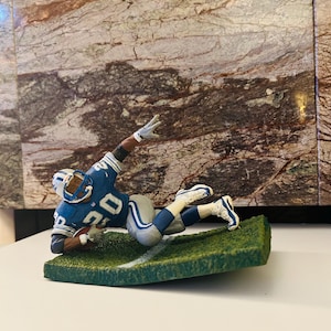 Barry Sanders McFarlane Legends Series Collectible Figure Detroit Lions, No box