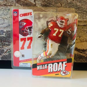 Willie Roaf McFarlane 2005 Series 11 Collectible Figure Kansas City Chiefs