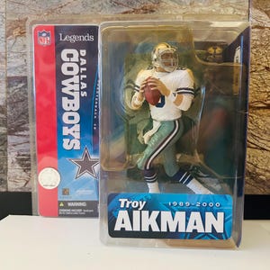 Troy Aikman McFarlane 2005 Dallas Cowboys Legends Series