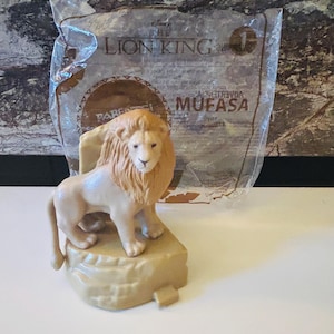 Lion King Mufasa Toy Figure Happy Meal Toy