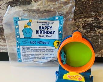 Zabawka Tonka Happy Meal z 1994 roku (zapieczętowana)