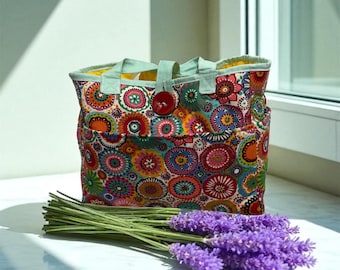 Market tote with Lots Of Pockets Pattern