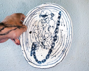 Plato de cerámica hecho a mano