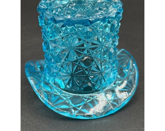 Indiana Glass Daisy and Button Colonial Blue Top Hat Paperweight Art Glass