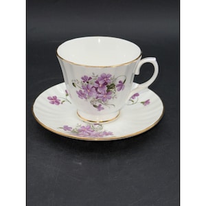 Duchess Bone China Violet Floral Teacup & Saucer Set Gold Trim England