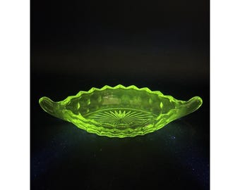Fostoria American Clear Glass Vintage Relish Boat Cubist Pattern With Handle 8.5" x 3.5" x 1.5"