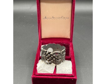 Godinger Silver Art Co Grapevine Napkin Ring Set of Four