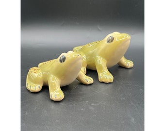 Set of 2 McCoy cereamic pottery green and yellow frogs