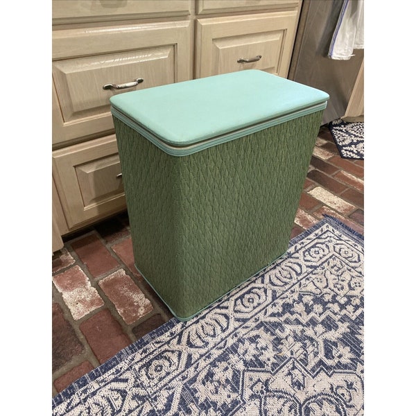 VTG Mid Century MCM Laundry Hamper Mint Green Woven Wicker Padded Cushion Lid