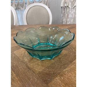 Hazel Atlas Capri Azure Aqua Blue Ruffled Glass Bowl 8”