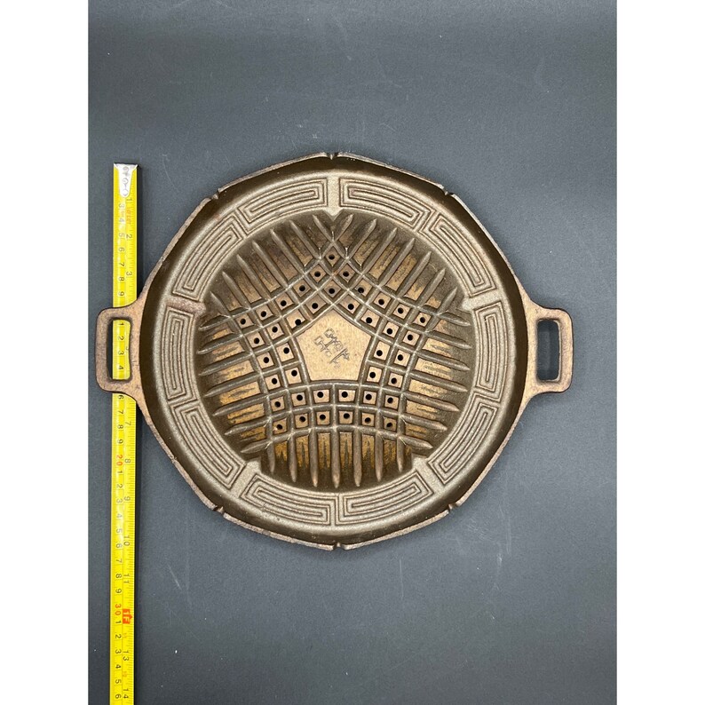 Large Vintage Japanese Chenggis Khan Cast Iron Dome Mongolian Barbecue