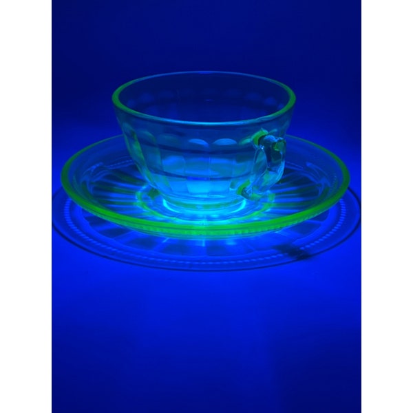 RARE Vintage Federal Uranium Vaseline Green Depression Glass teacup and saucer