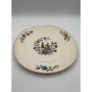 Iva-lure by Crooksville Dairy Maid Square Chop Plate Gold Trim approximately 12”
