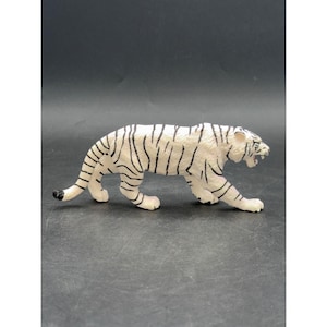 2006 Safari Ltd White Bengal Tiger Figurine Hand-painted