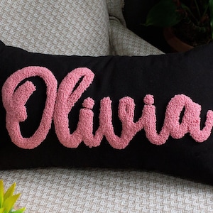 Cuscino ricamato con nome personalizzato per bambini, federa per cuscino Punch Needle, federa per cuscino personalizzata, cuscino lombare monogramma, cuscino trapuntato