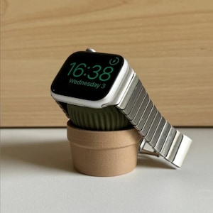 Cute Cactus Apple Watch Charger Dock - &#39;Spiky Mini&#39;