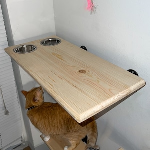 Wall-mounted feeding platform with two 8oz stainless food bowls